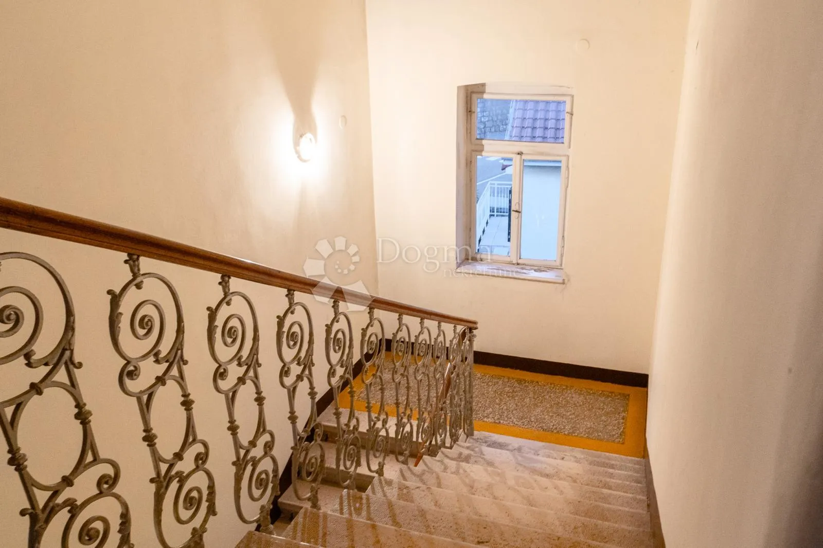 odličan stan u povijesnoj vili u centru opatije - slika 21