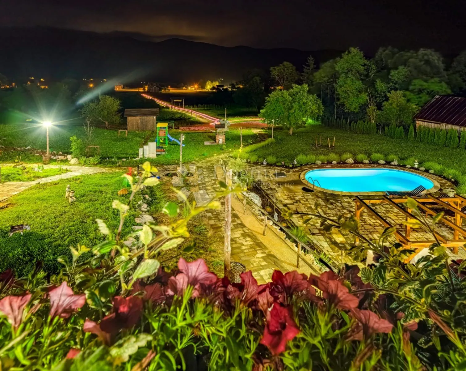 prodaje se seosko luksuzno imanje korenica - slika 34