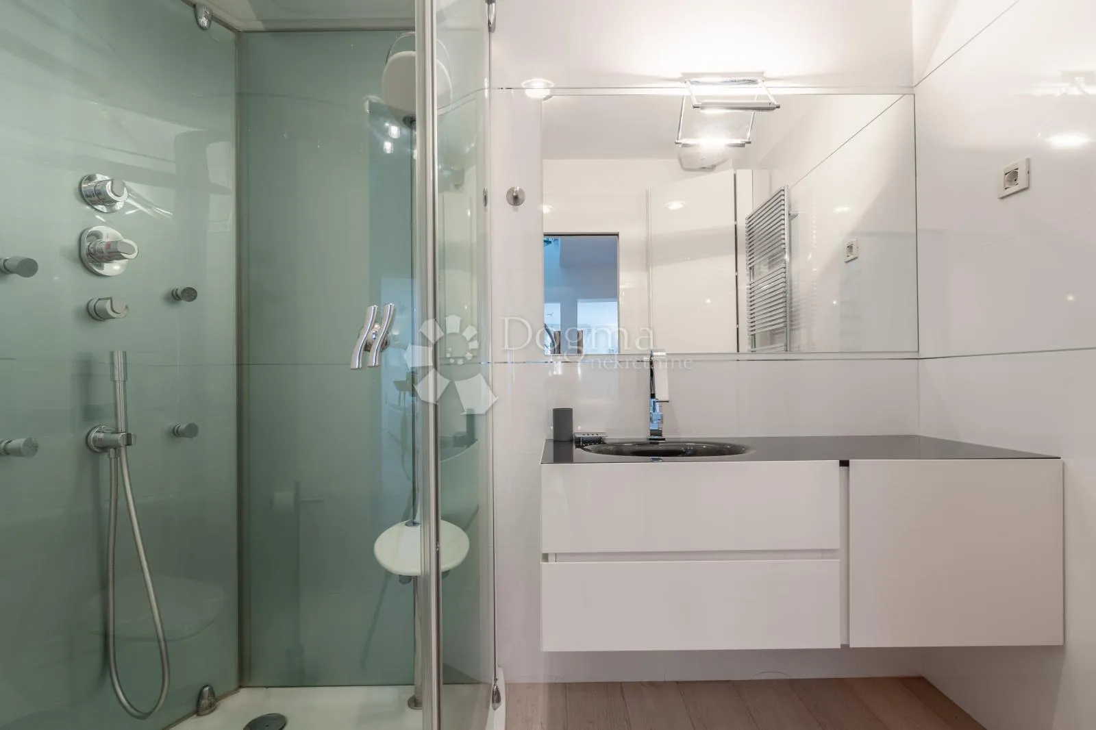 drugi nemaju !! mi imamo – stan 153,90 m² s tersom 25 m², centar rijeke - slika 14
