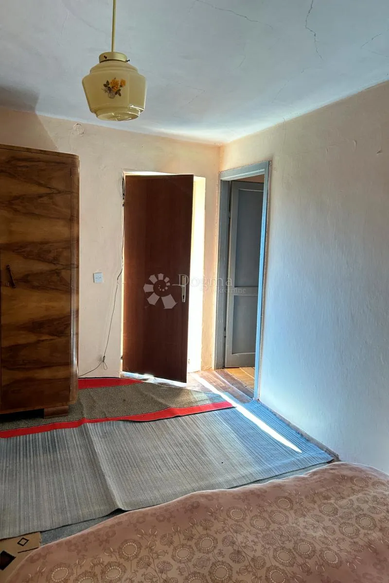 kanfanar – kamena kuća s lijepom osunčanom okućnicom - slika 38