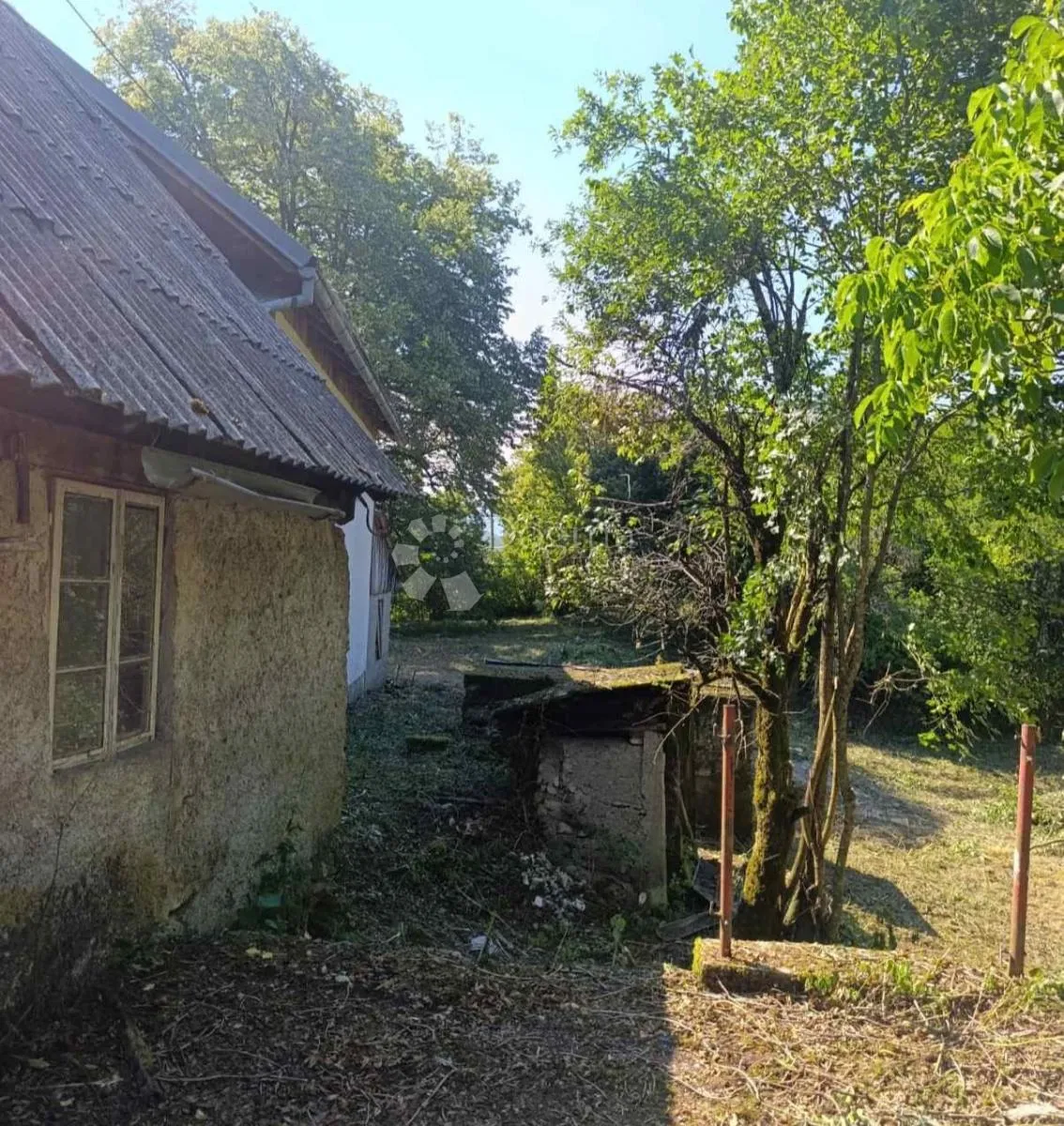dvije kuće na zemljištu 5000 m2 u drežnici - slika 8