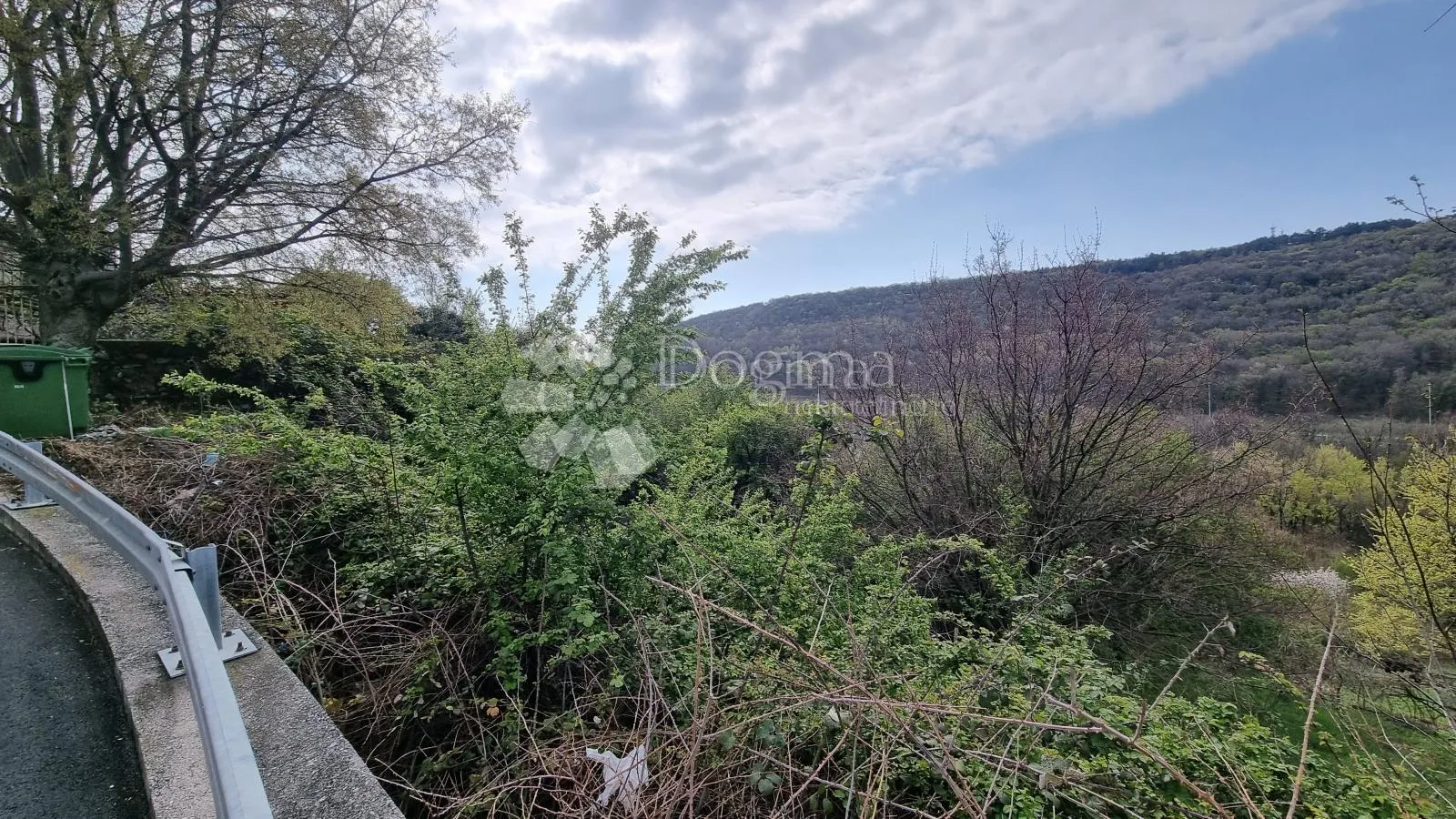 veliko građevinsko zemljište draga - slika 2