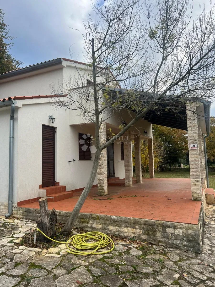 kuća i prostrano zemljište 11.090 m2 - slika 10