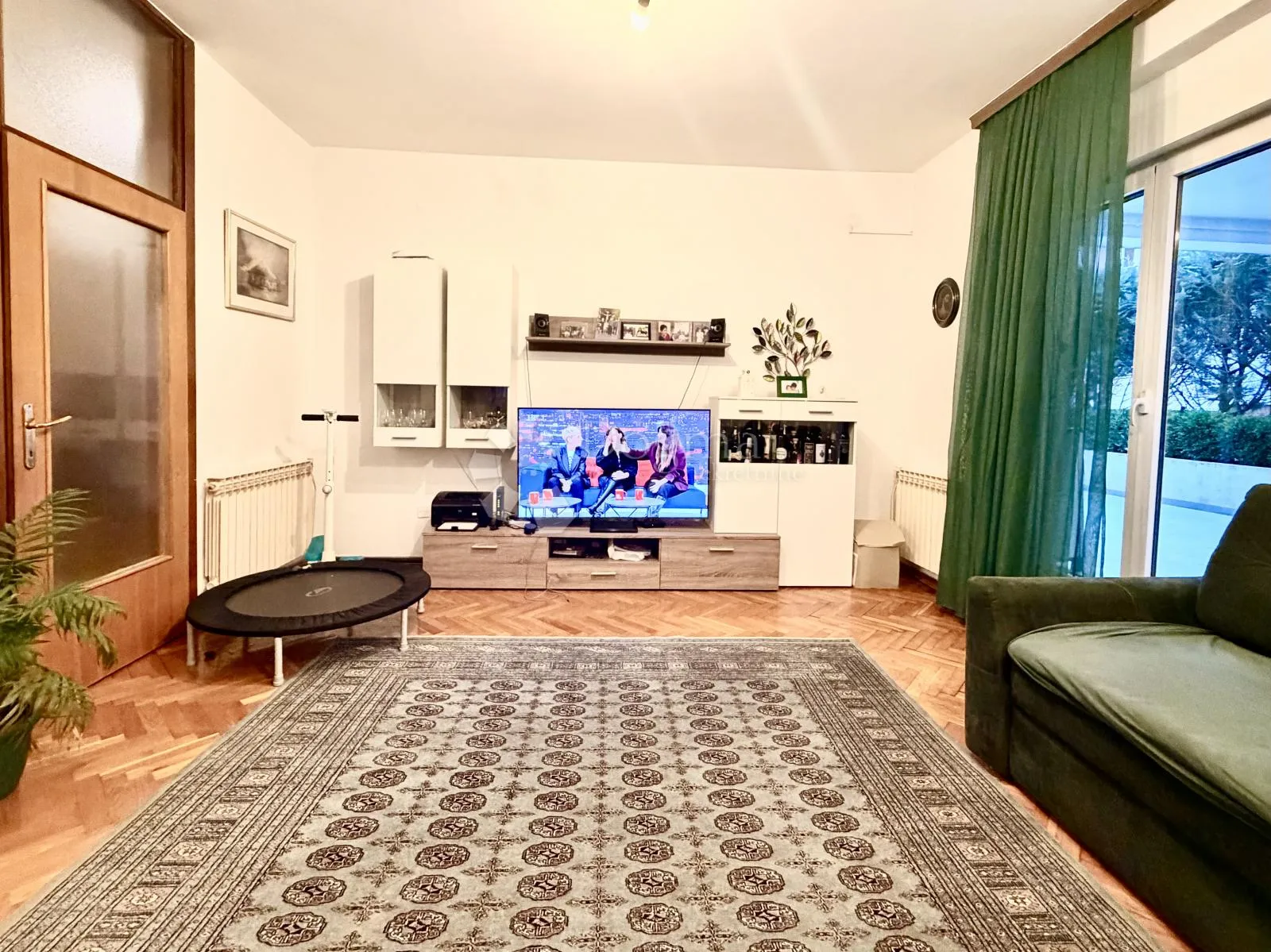 bukovačka cesta,3soban,velika terasa,garaža, 200m2 - slika 3