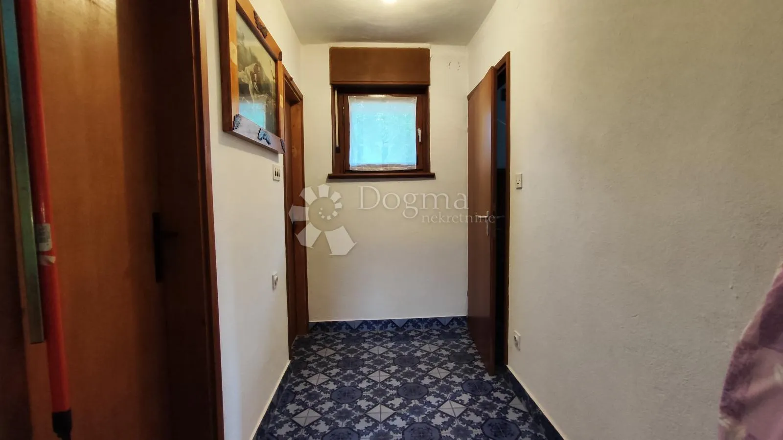 kuća uz potok u okolici gerova - slika 18