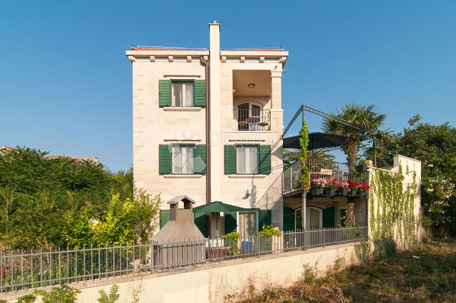 otok brač – mediteranska vila s bazenom i saunom u malom mjestu 900 m do mora - slika 8