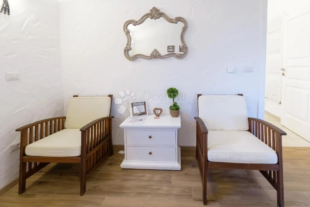 sveti lovreč - predivna kamena vila - slika 9