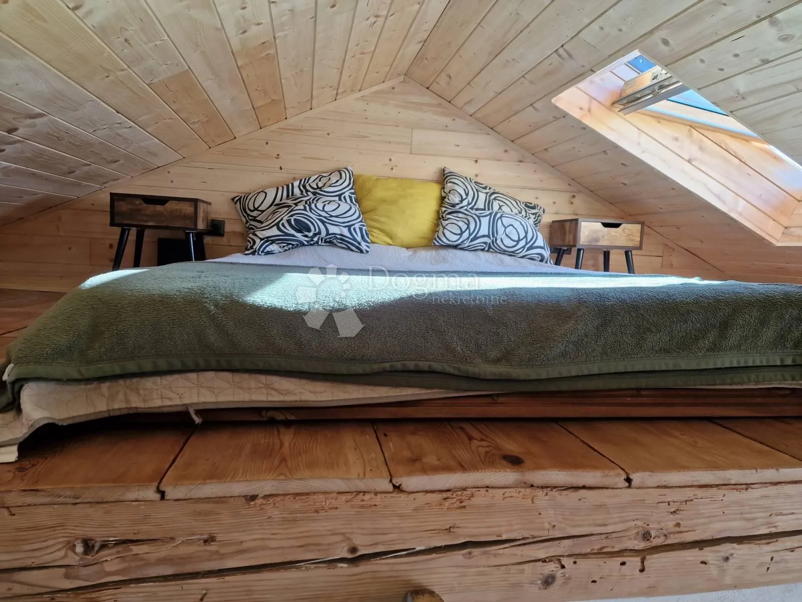 kostrena kuća sa 3 apartmana - slika 7