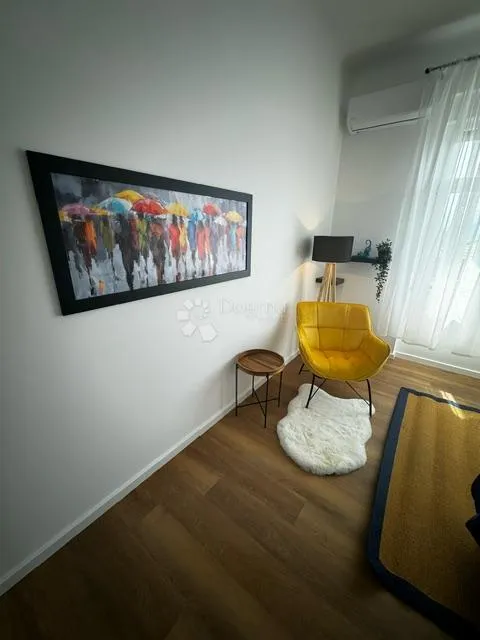 atraktivni, novo adaptirani stan na kozali - slika 13