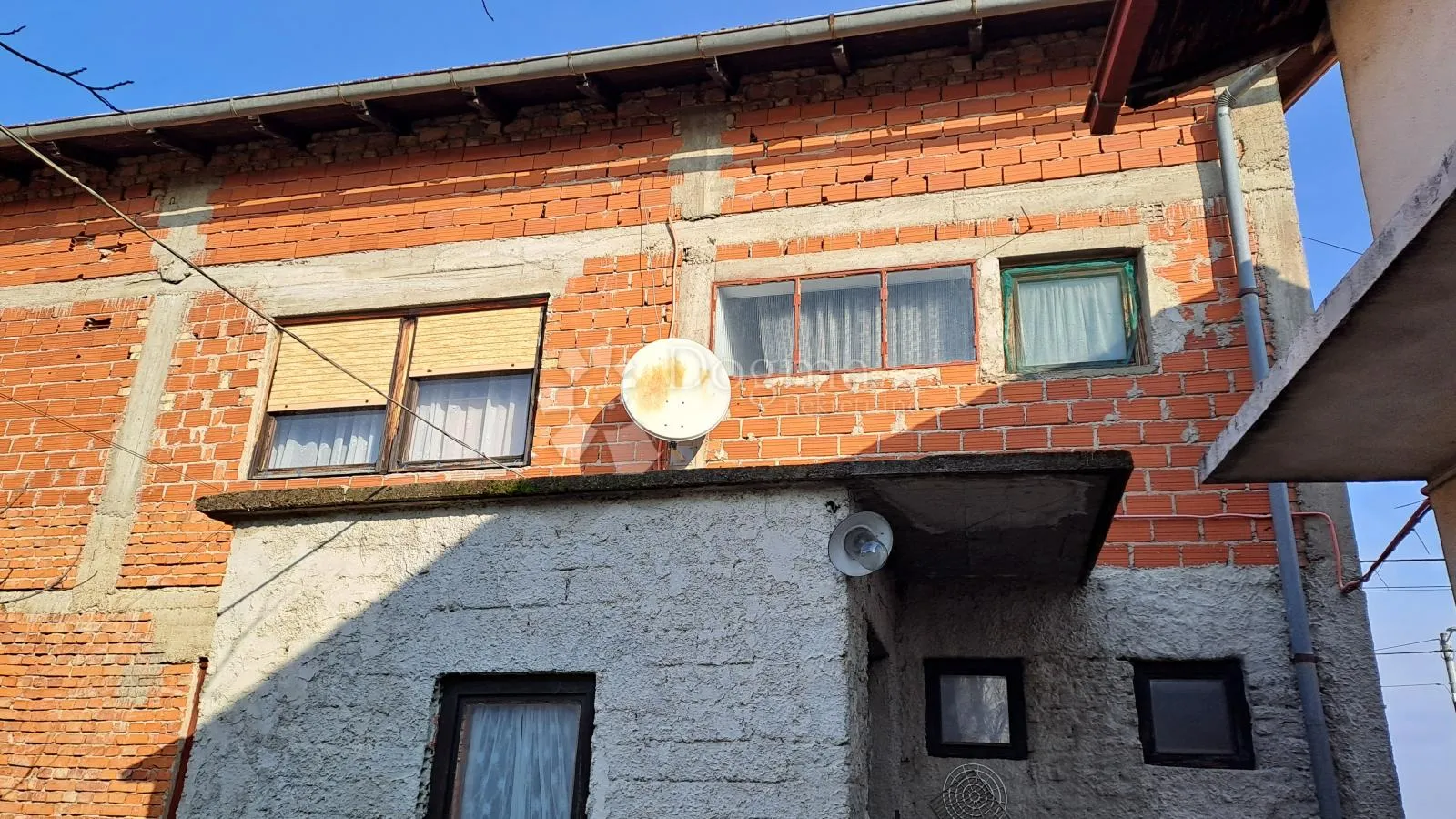 izvrsna lokacija, kuća s 3 stana - slika 2