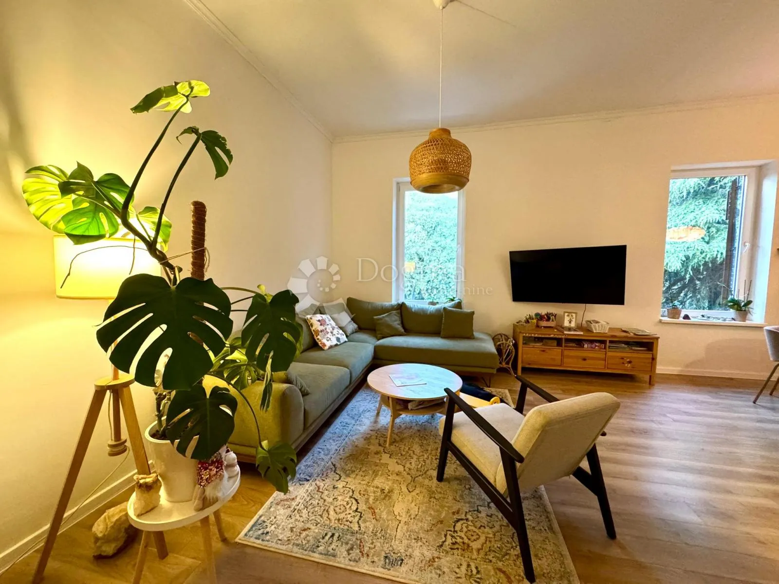 renovirani austrougraski stan, top lokacija - 81,14m2 - slika 7