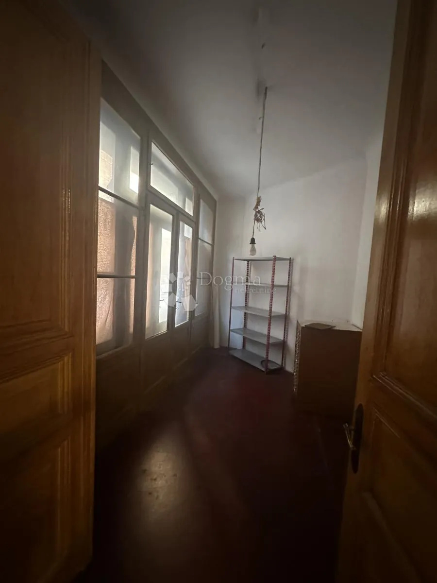 rijeka – centar, prostrani stan 96,16 m² na par koraka od korza - slika 9
