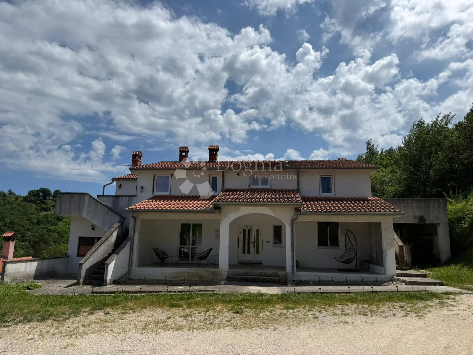 labin,kuća sa 3 stambene jedinice,istarskom konobom, nedaleko centra - slika 25