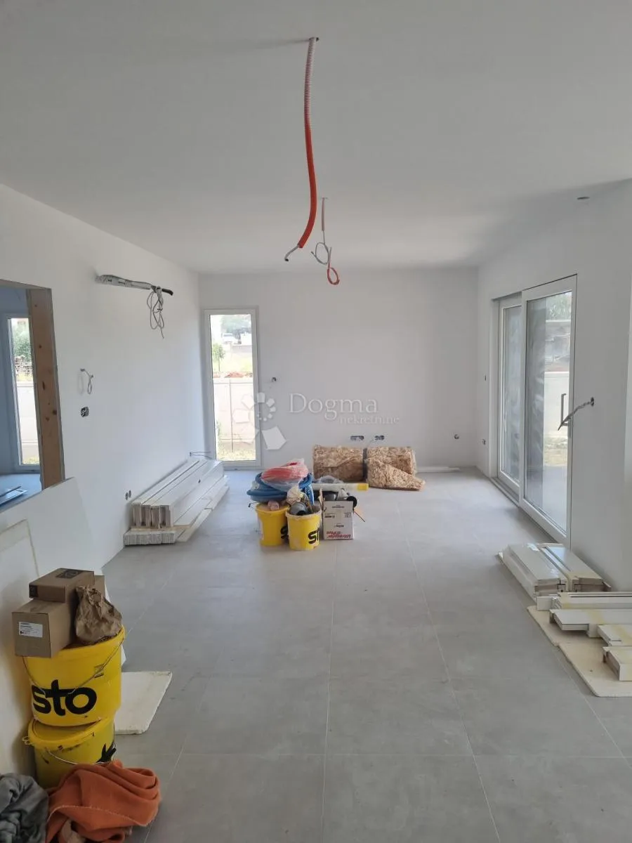 moderna vila s infinity bazenom -pula/štinjan - slika 3