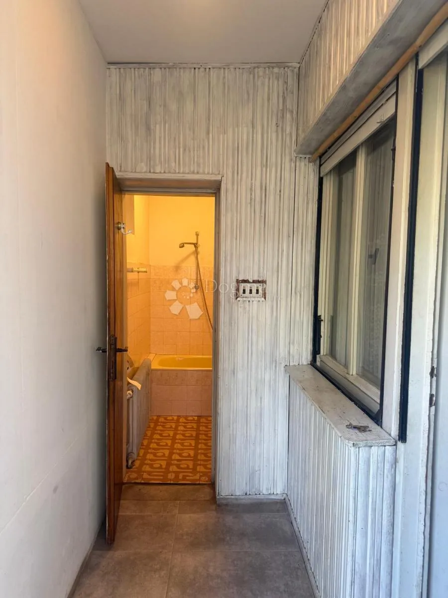 kuća s tri odvojena stana - slika 22