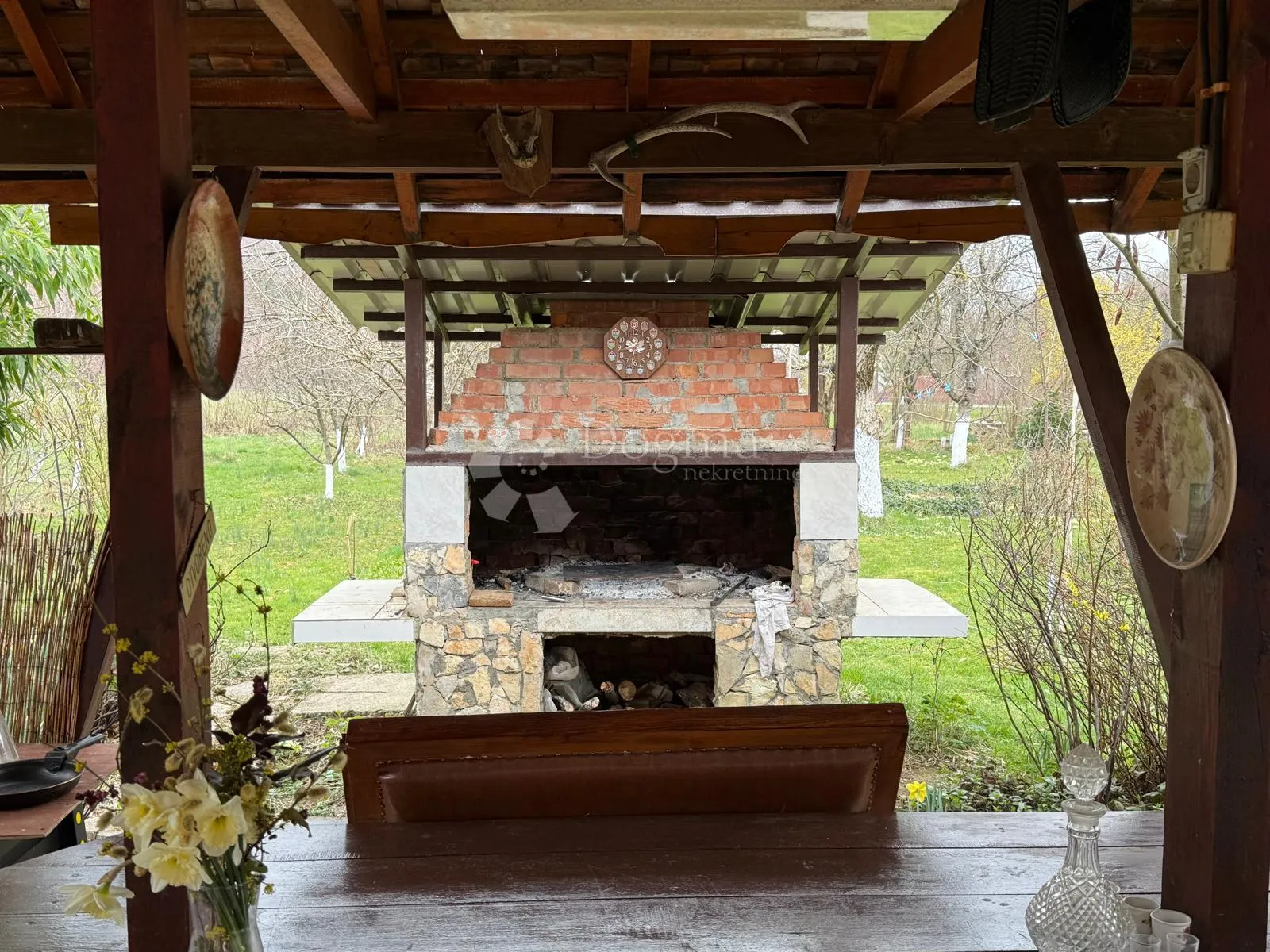 kuća 2 apartmana 2 građ zemljišta poljo 3000m2 - slika 31
