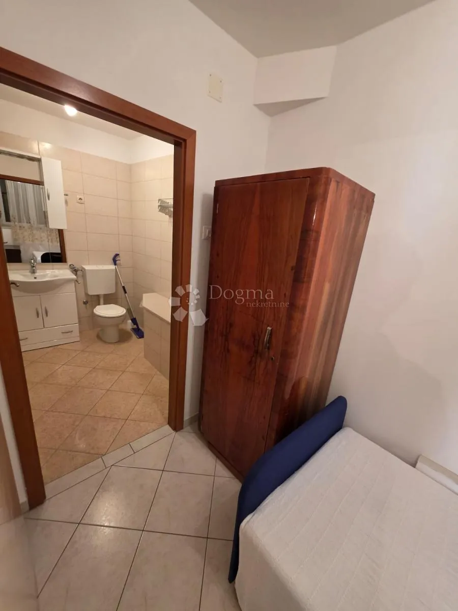 šibenik- 2 kuće u centru grada ! izvrsna prilika - slika 8