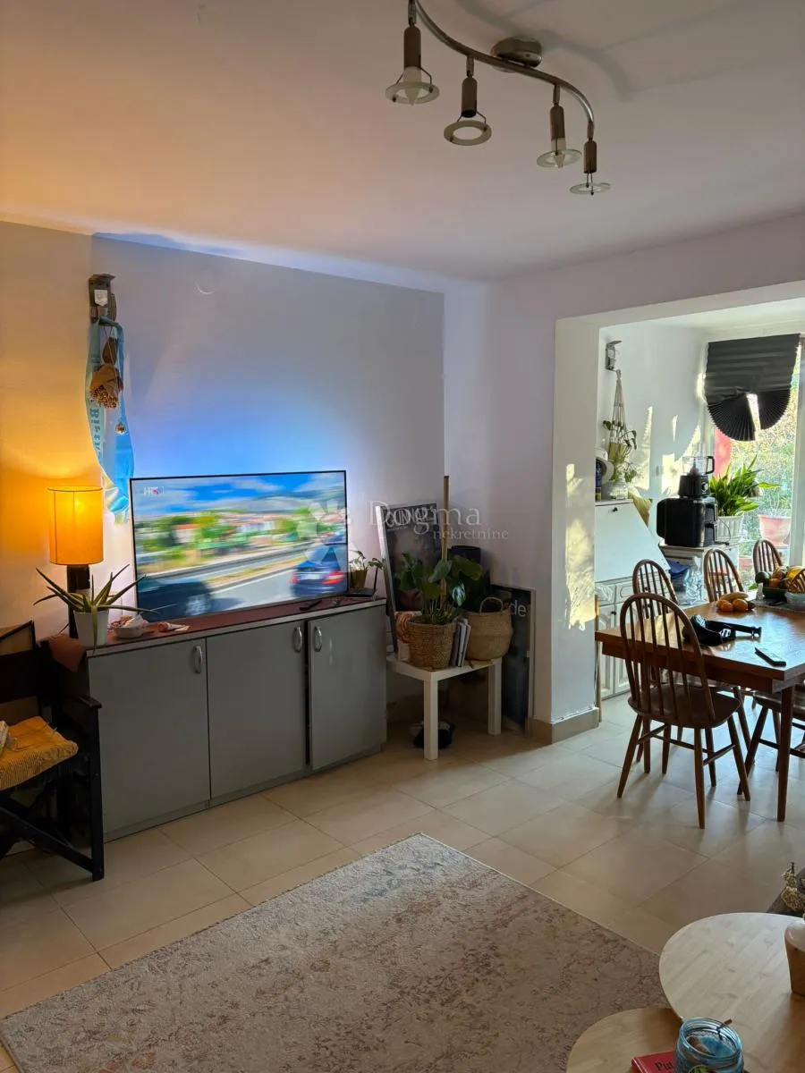 remete – dvosobni stan sa zimskim vrtom, garažom i zelenim dvorištem, 71,73 m² nkp - slika 8