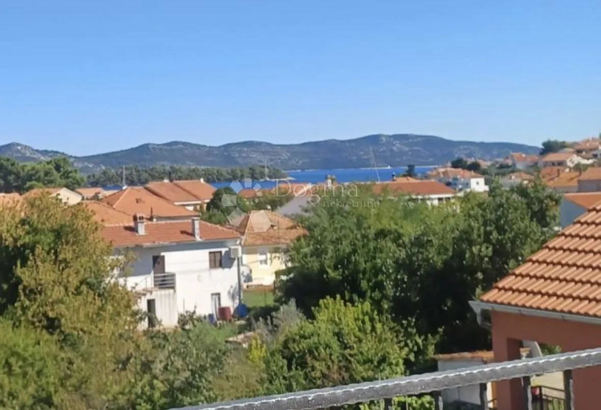 prilika! sniženo! kuća u nizu s autentičnim šarmom-veli iž - slika 7
