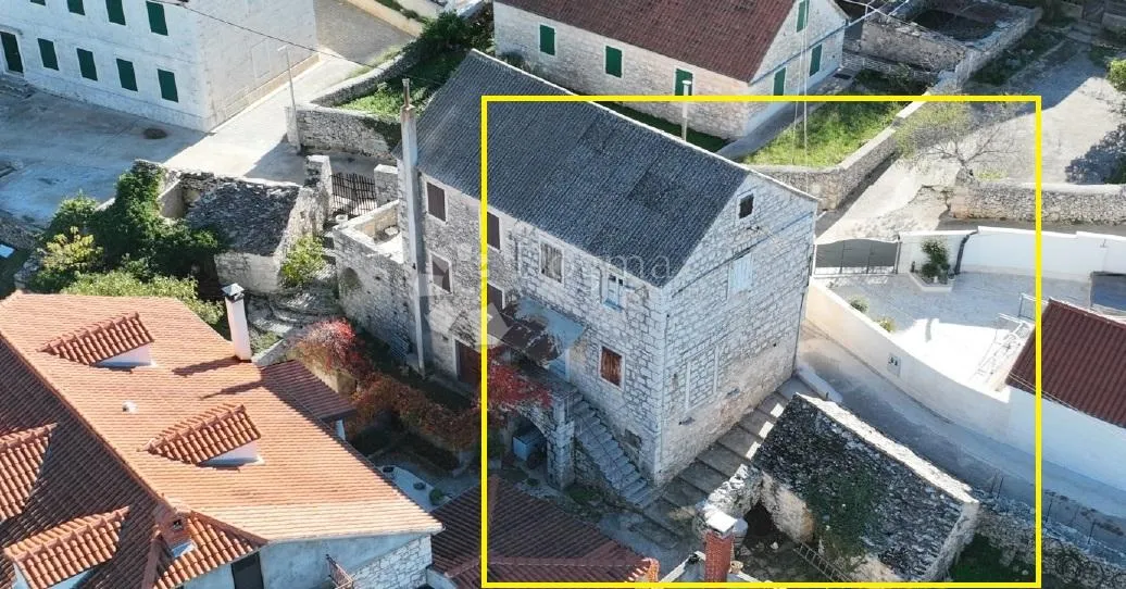 kamena starina za adaptaciju na otoku braču - slika 6