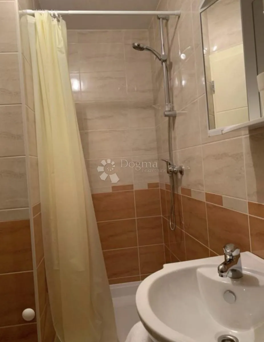prodaja poslovne zgrade-hotel-restoran - slika 20