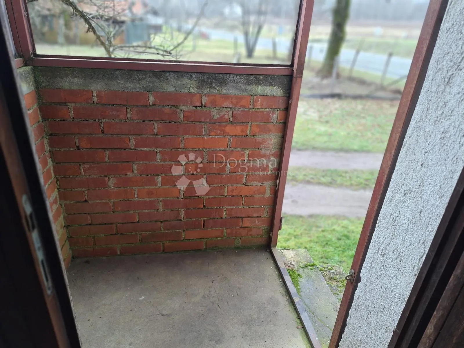 dvojna kuća za adaptaciju - slika 6