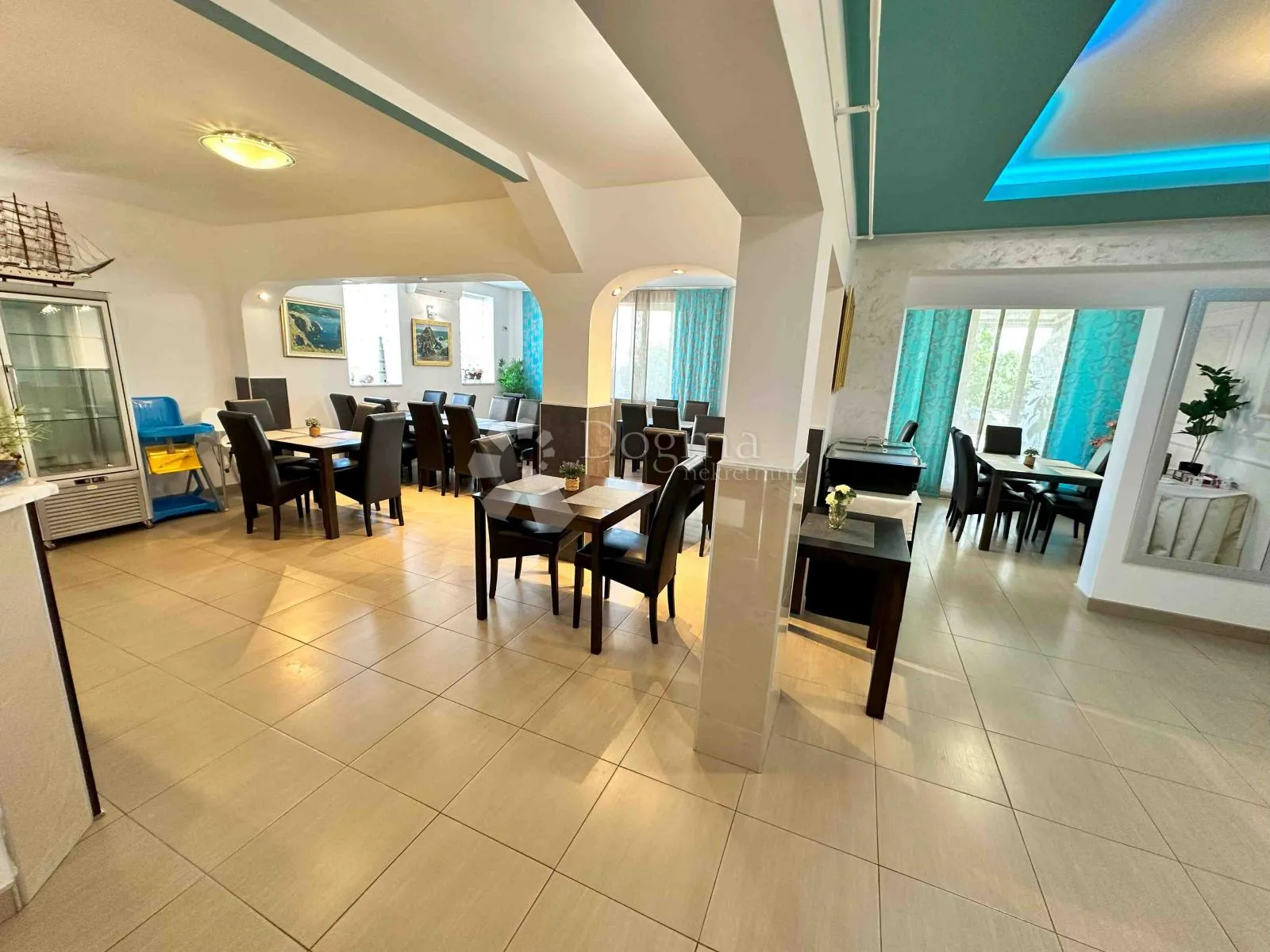 drvenik, makarska rivijera- apartmanska kuća 50 m od mora - slika 9
