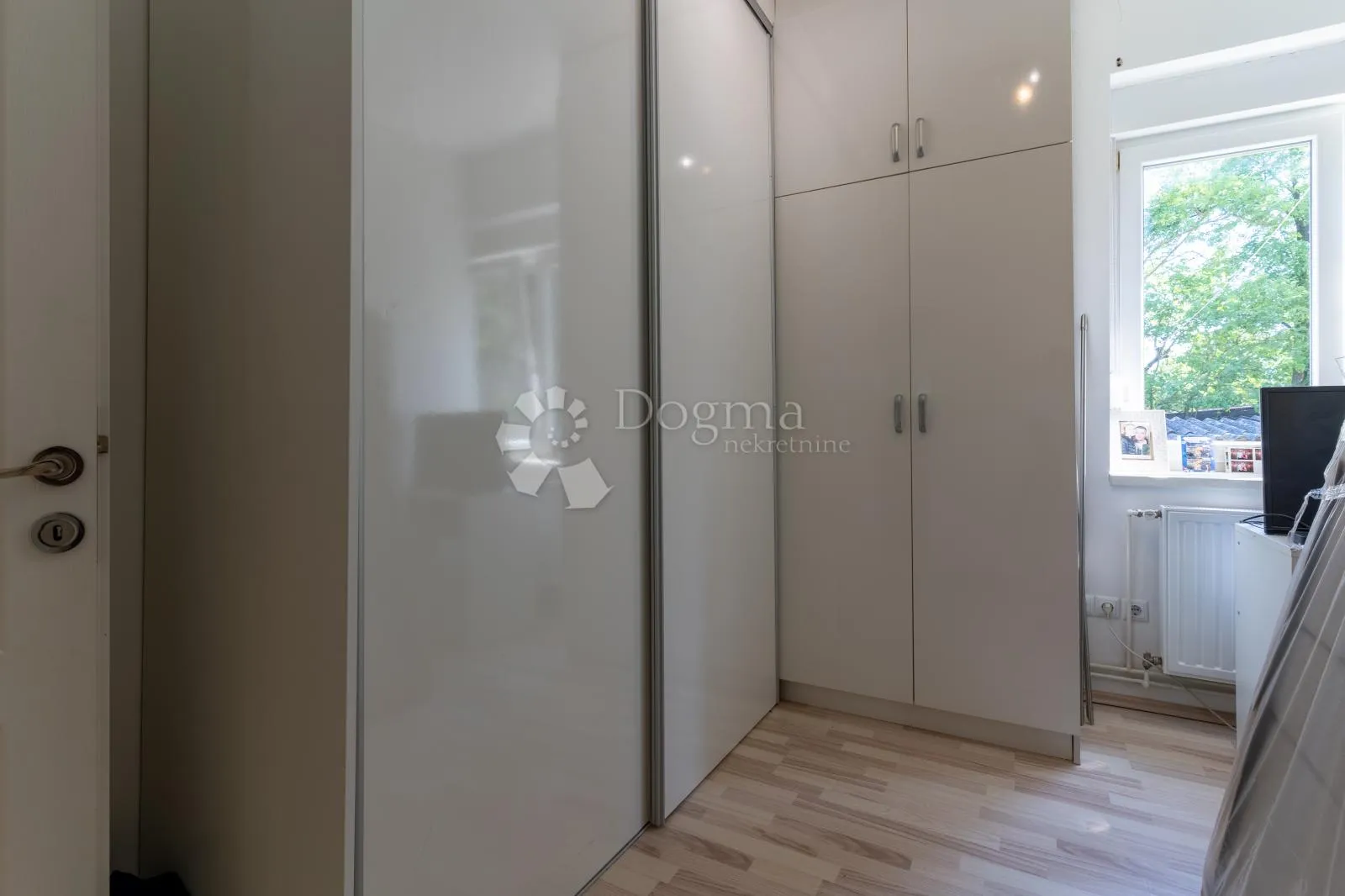 sloboština – 3s stan, dobra prilika za život ili investiciju - slika 13