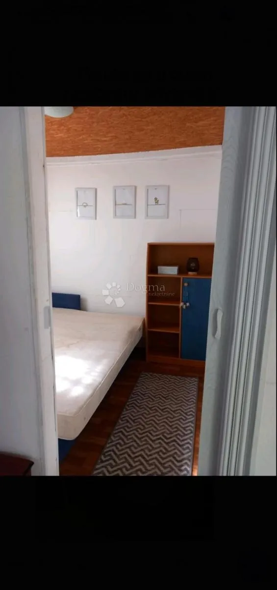 dvije manje kuce okolica kavrana - slika 10
