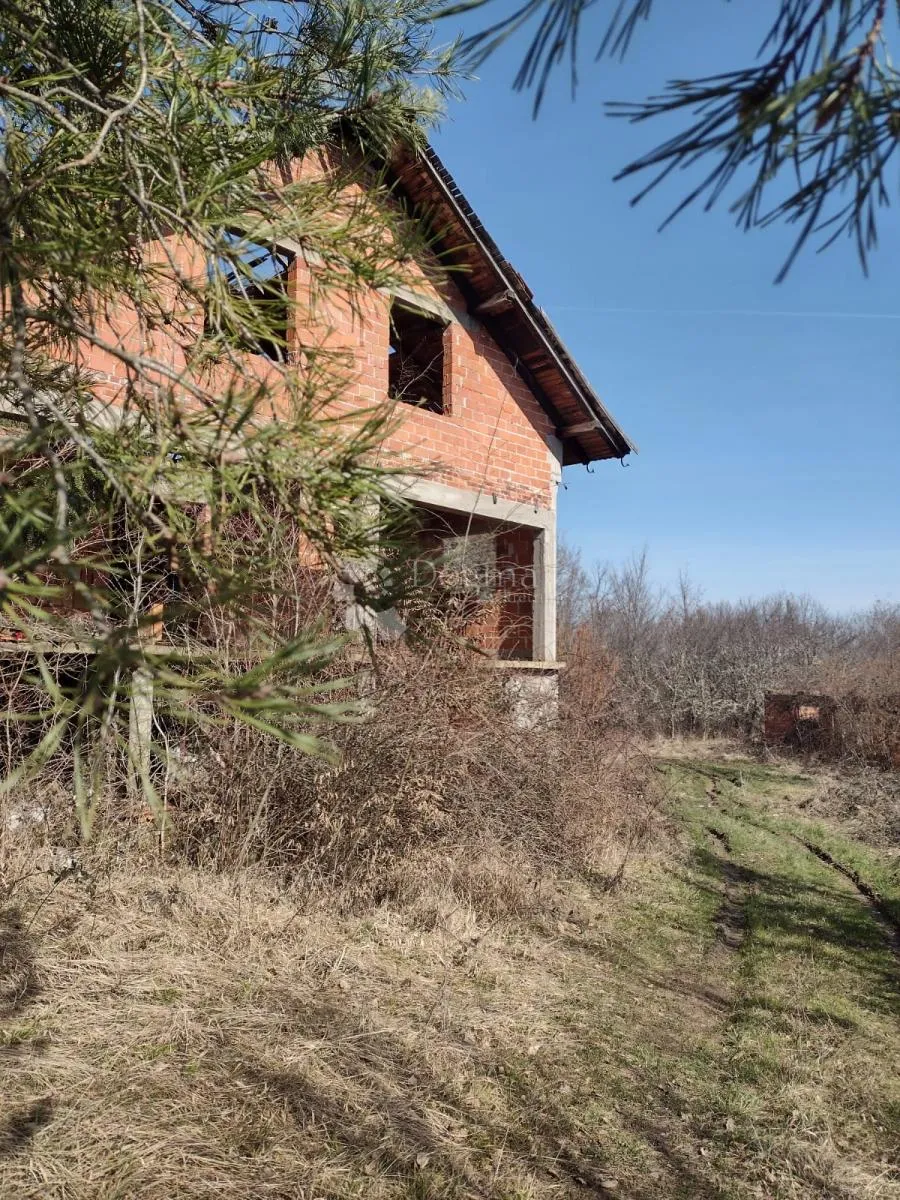 započeta gradnja na osami, izvor, 4ha - slika 1