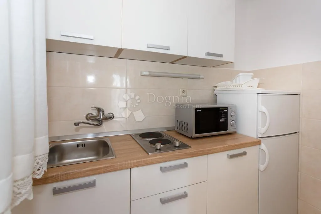 otok krk - malinska - apartmanska kuća - slika 13