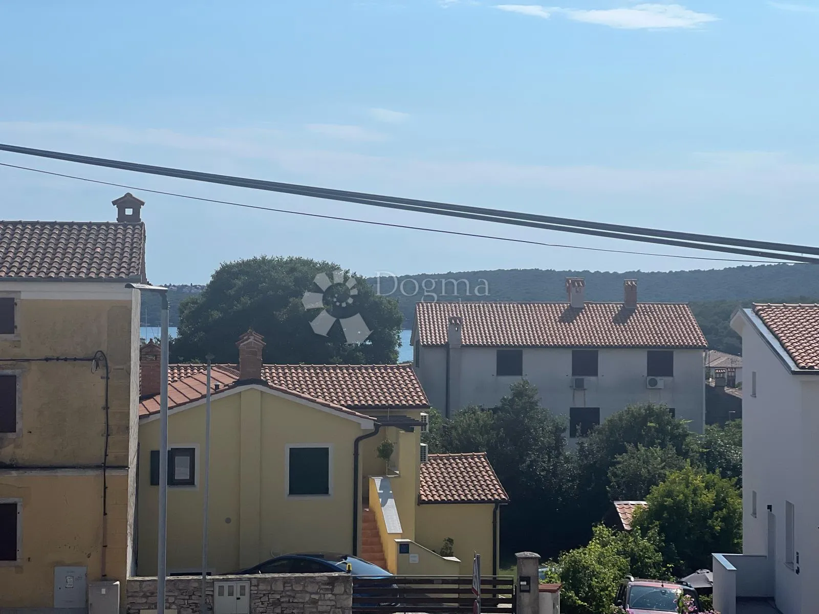 novogradnja sa garažom u centru medulina! - slika 8