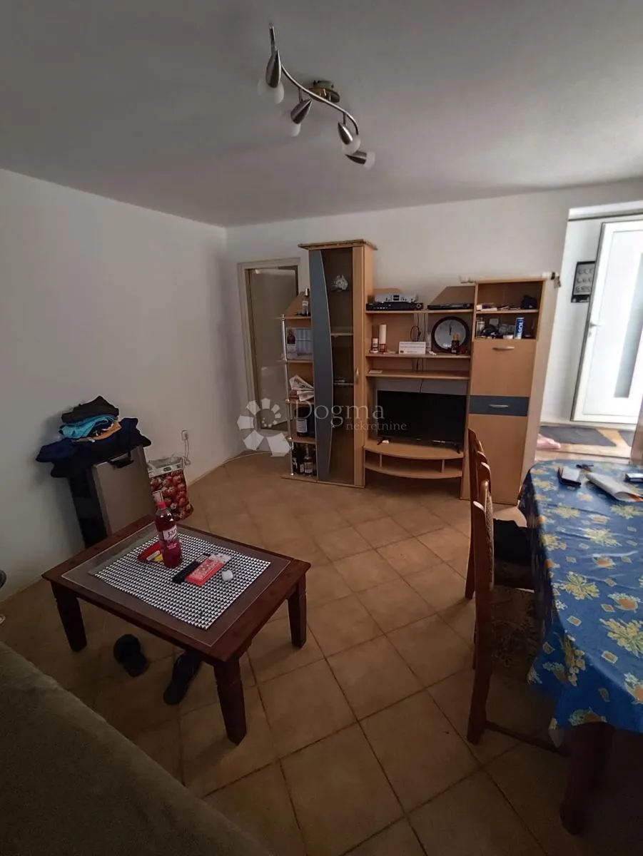 kuća u zatonu kraj šibenika - slika 4