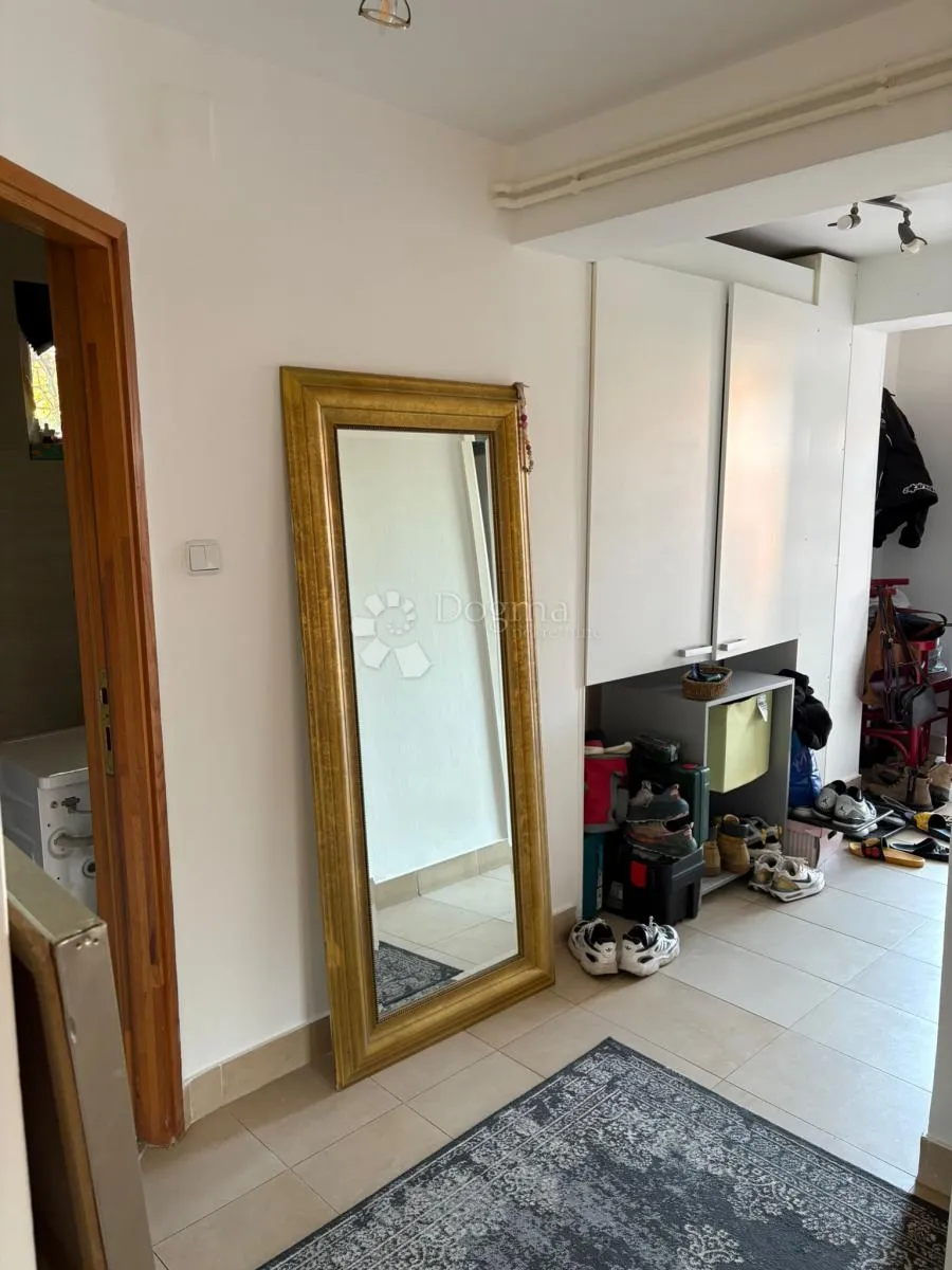 remete – dvosobni stan sa zimskim vrtom, garažom i zelenim dvorištem, 71,73 m² nkp - slika 2