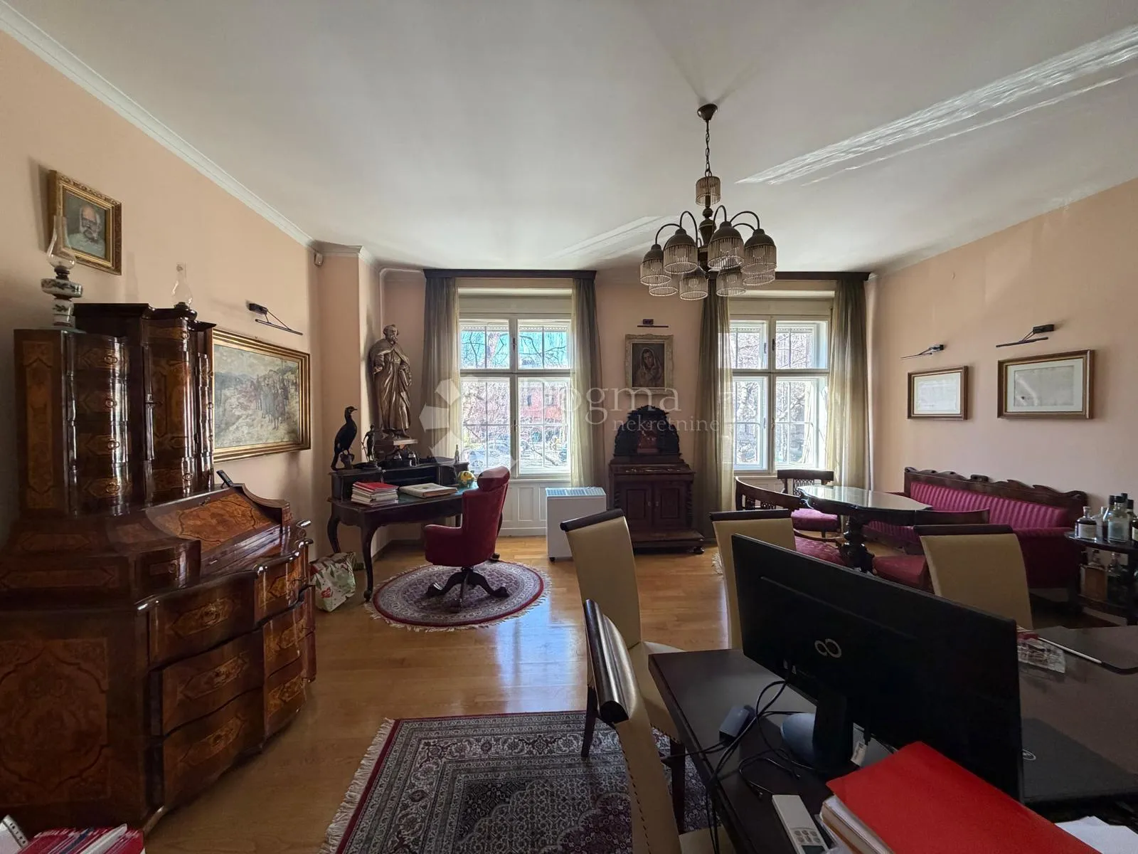 luksuzan 5-sobni stan 180 m², trg mažuranića - slika 6