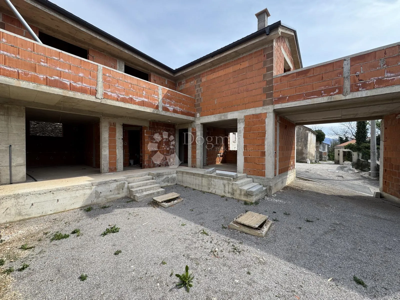 roh-bau kuća sa dva stana/ drikevnik/ 168,11 m2 - slika 6