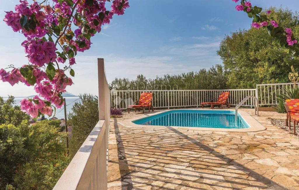 podaca – gotov posao s bazenom i 2 apartmana ★★★★★ - slika 34