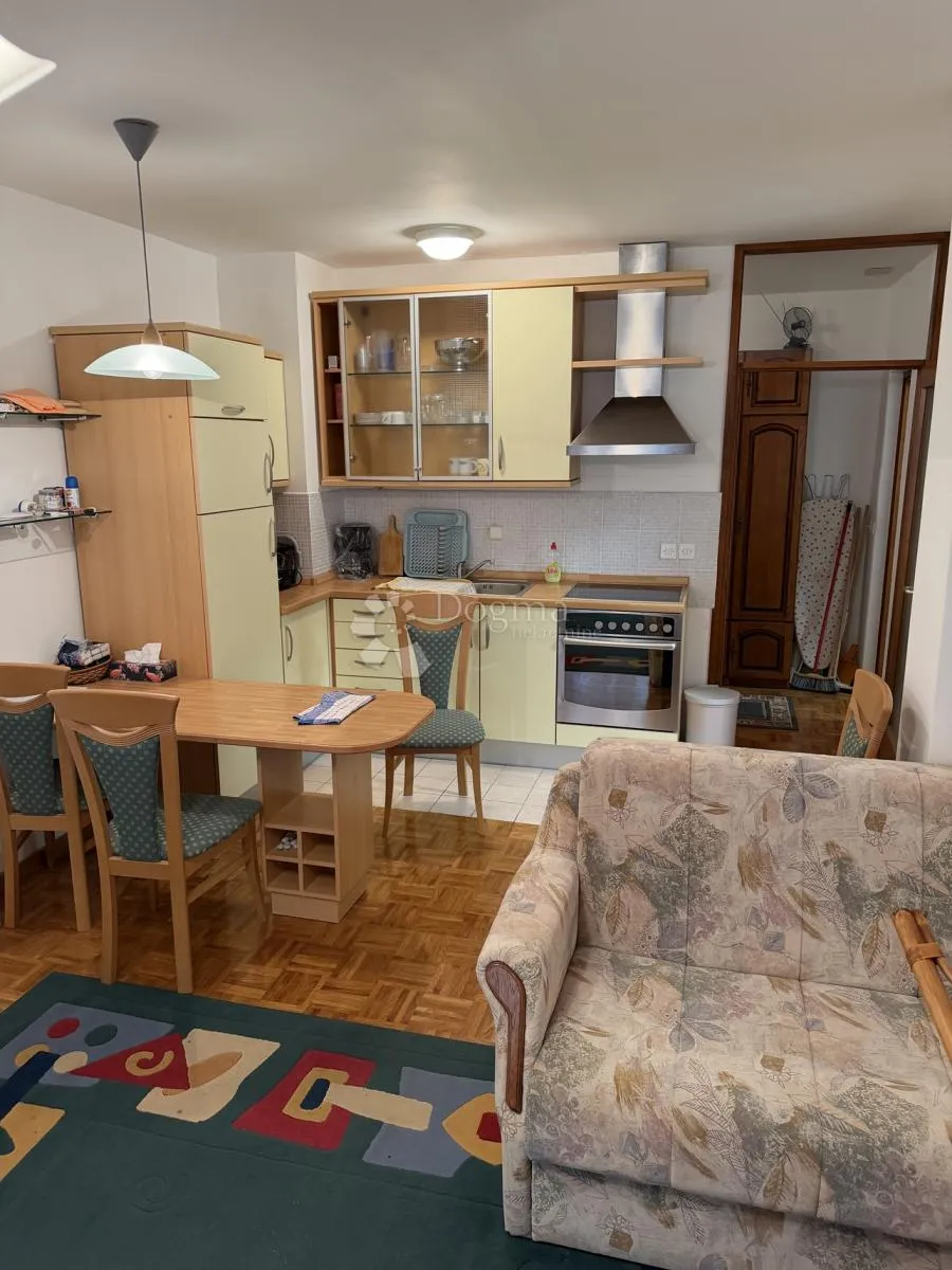 apartman 67m2 s garažom i spremištem - slika 16