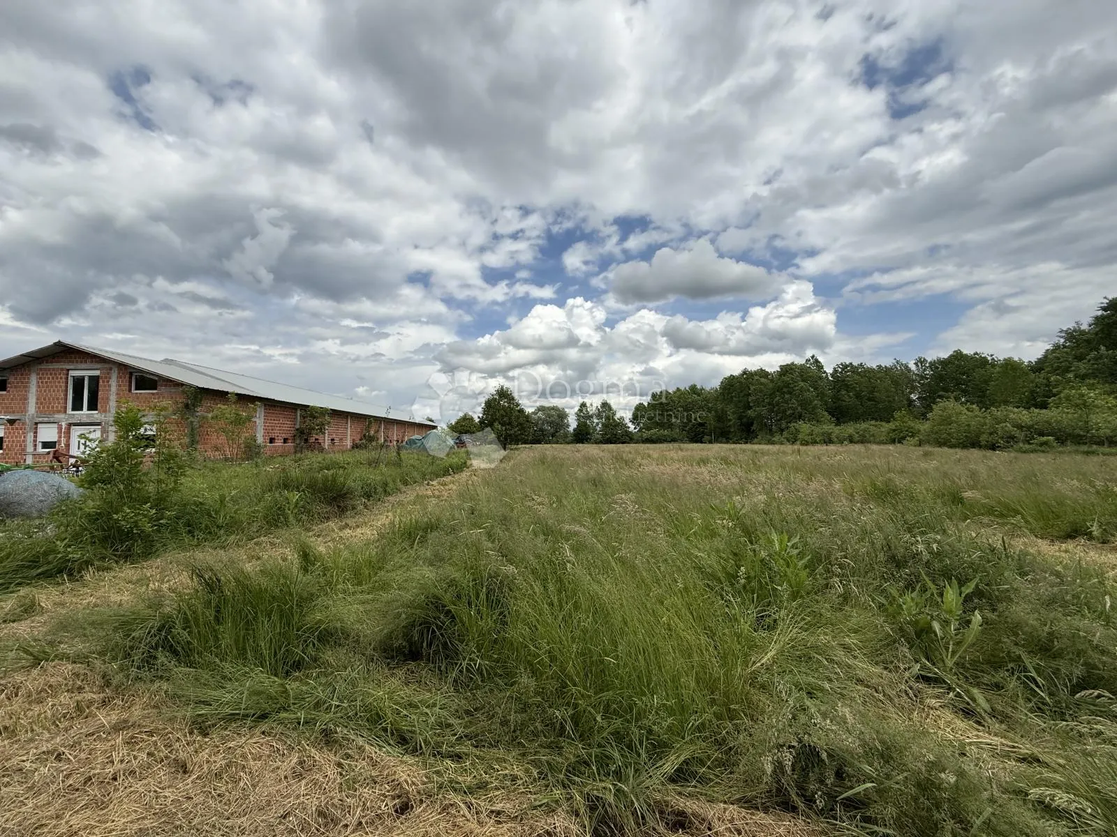 poljoprivredno zemljište 12.063 m² s gospodarskom zgradom 600 m² - slika 2