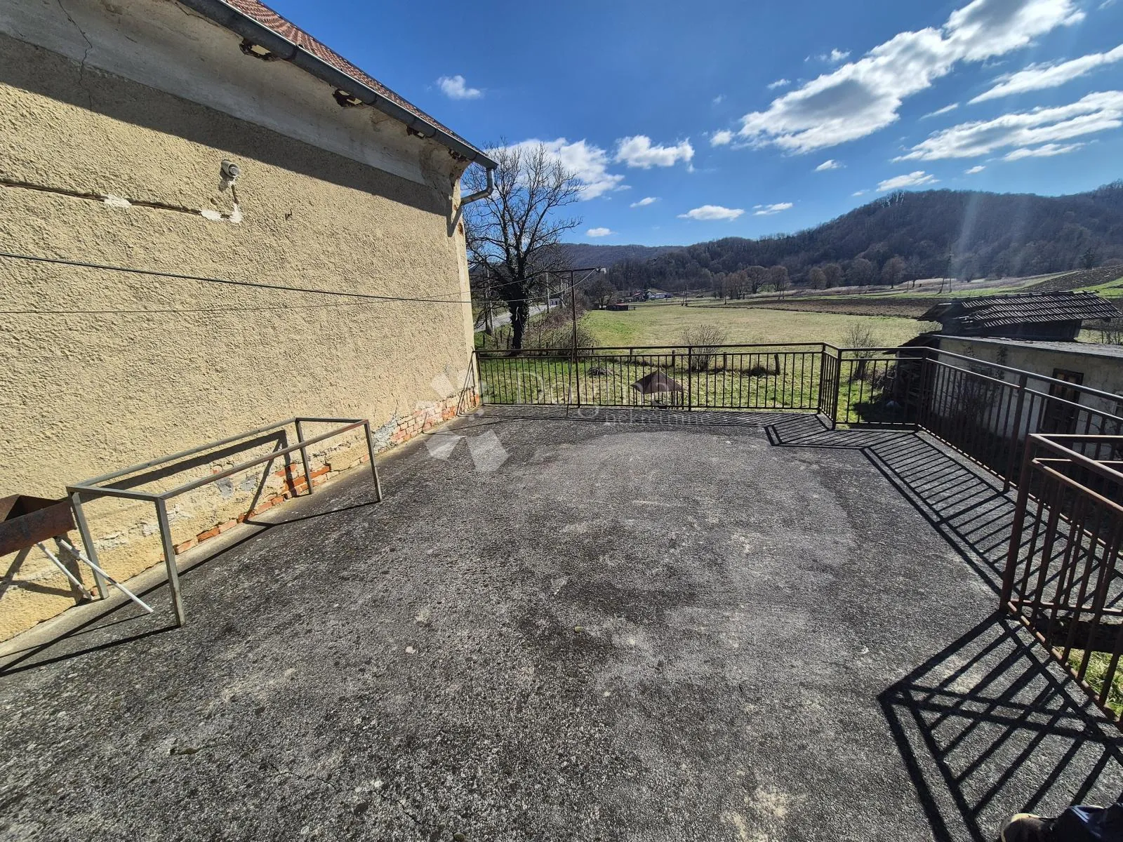 kuća u centru mihovljana sa ogromnim podrumom i 3.864m² zemljišta! - slika 19