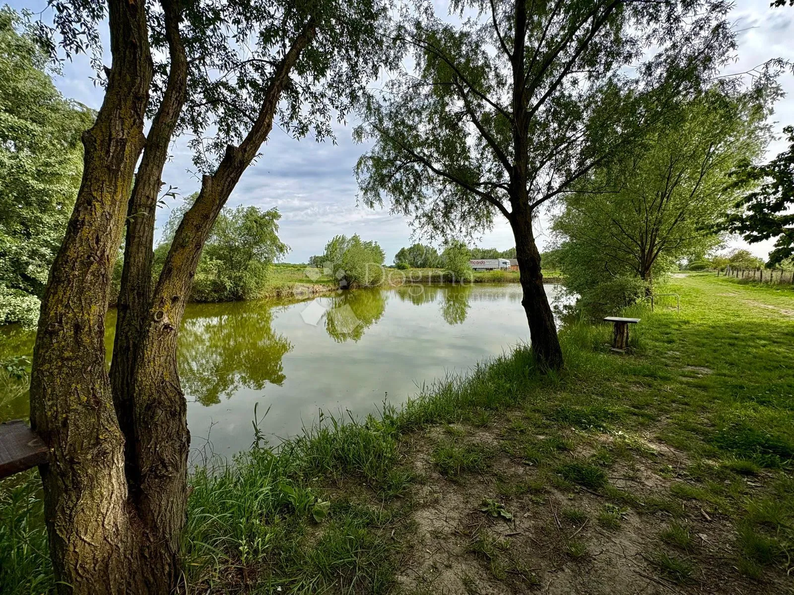 jezero i 9 parcela ekskluzivna investicijska prilika - slika 7