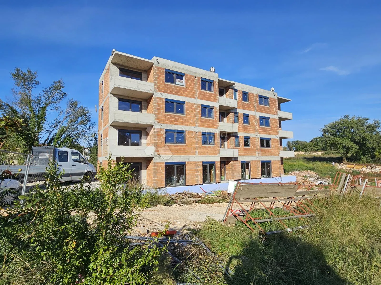 trosoban stan 10min od poreča s okućnicom 80m2 - slika 2