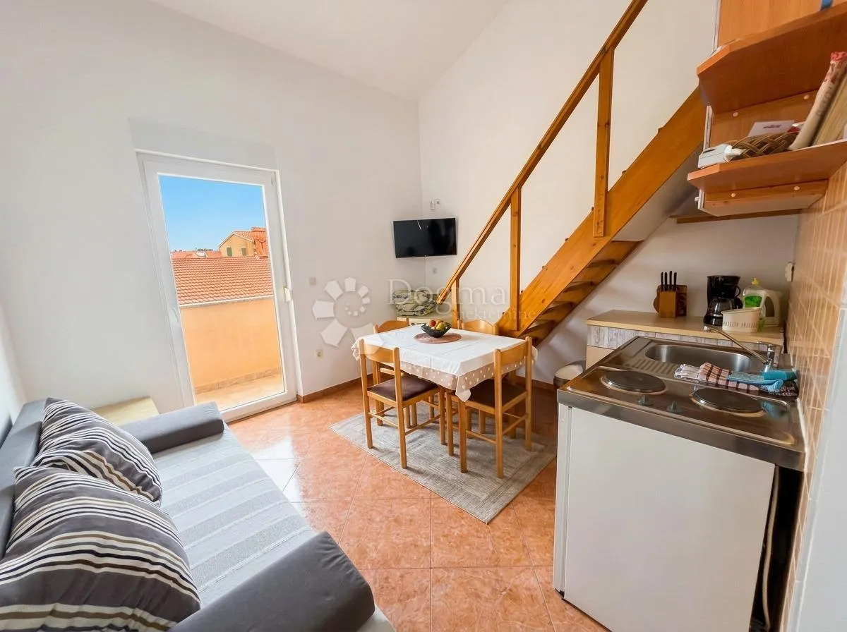 prilika! 3 apartmana na jednom katu - slika 4