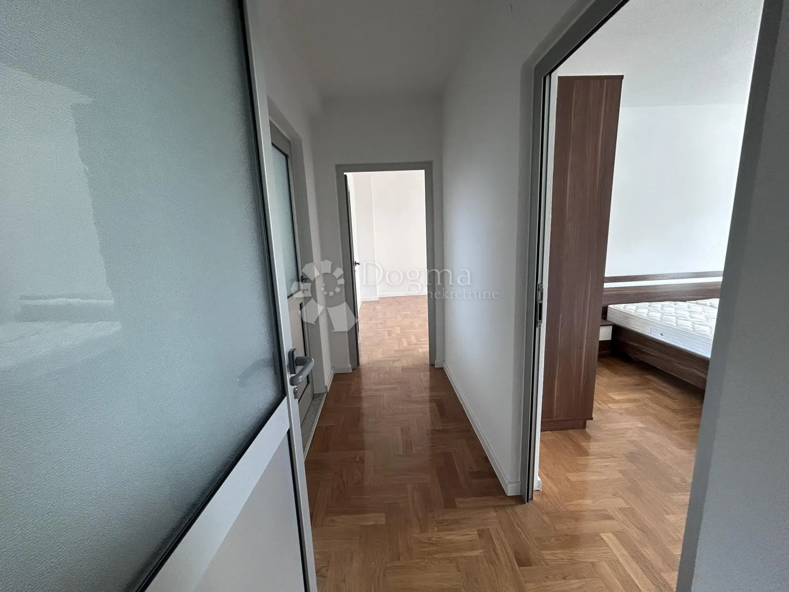 špansko, zakup poslovnog prostora 157 m2 - slika 15