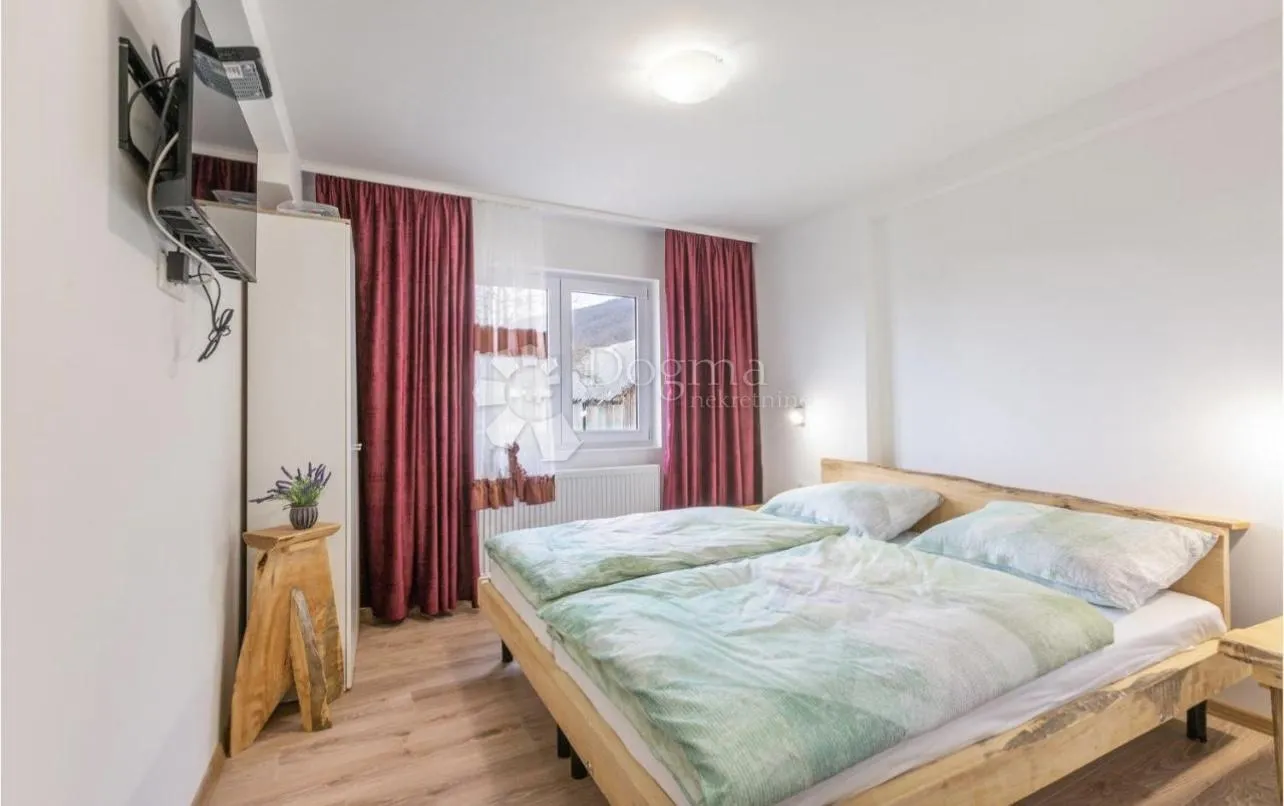 gospodarsko imanje u okolici otočca - slika 25