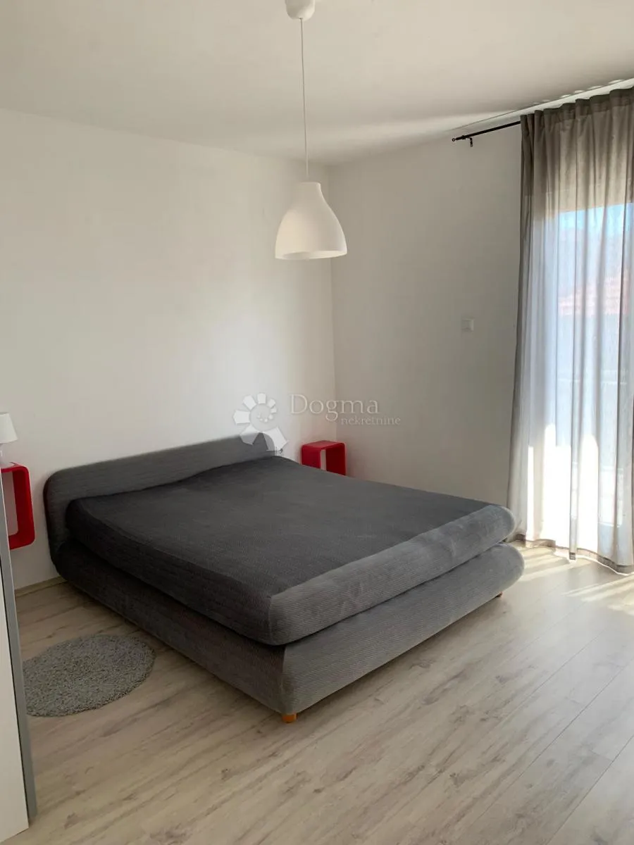 zadar, borik, prostran stan s garažom - slika 6