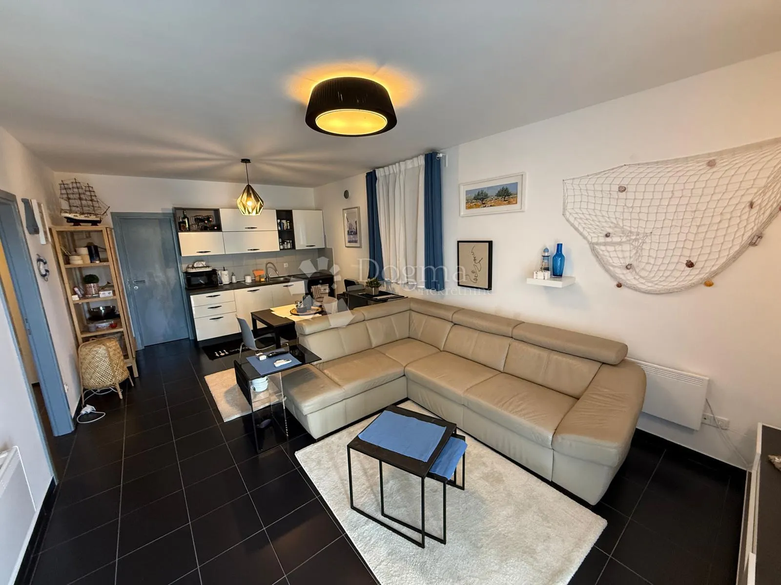 apartman novo velike terase 200 m od mora sniženo - slika 1