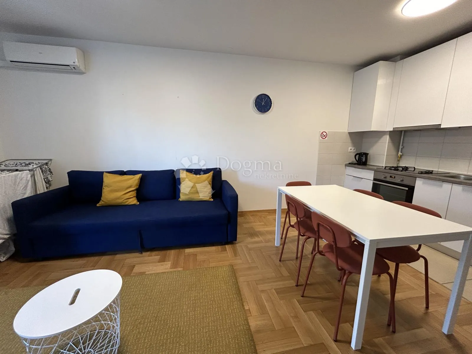 trosobni stan trešnjevka + gpm - slika 8