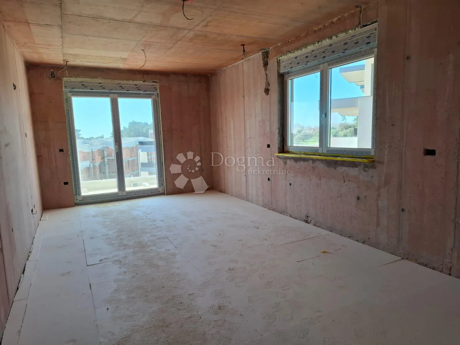 stan na 1.katu sa 3ss+db 800m od mora - slika 2