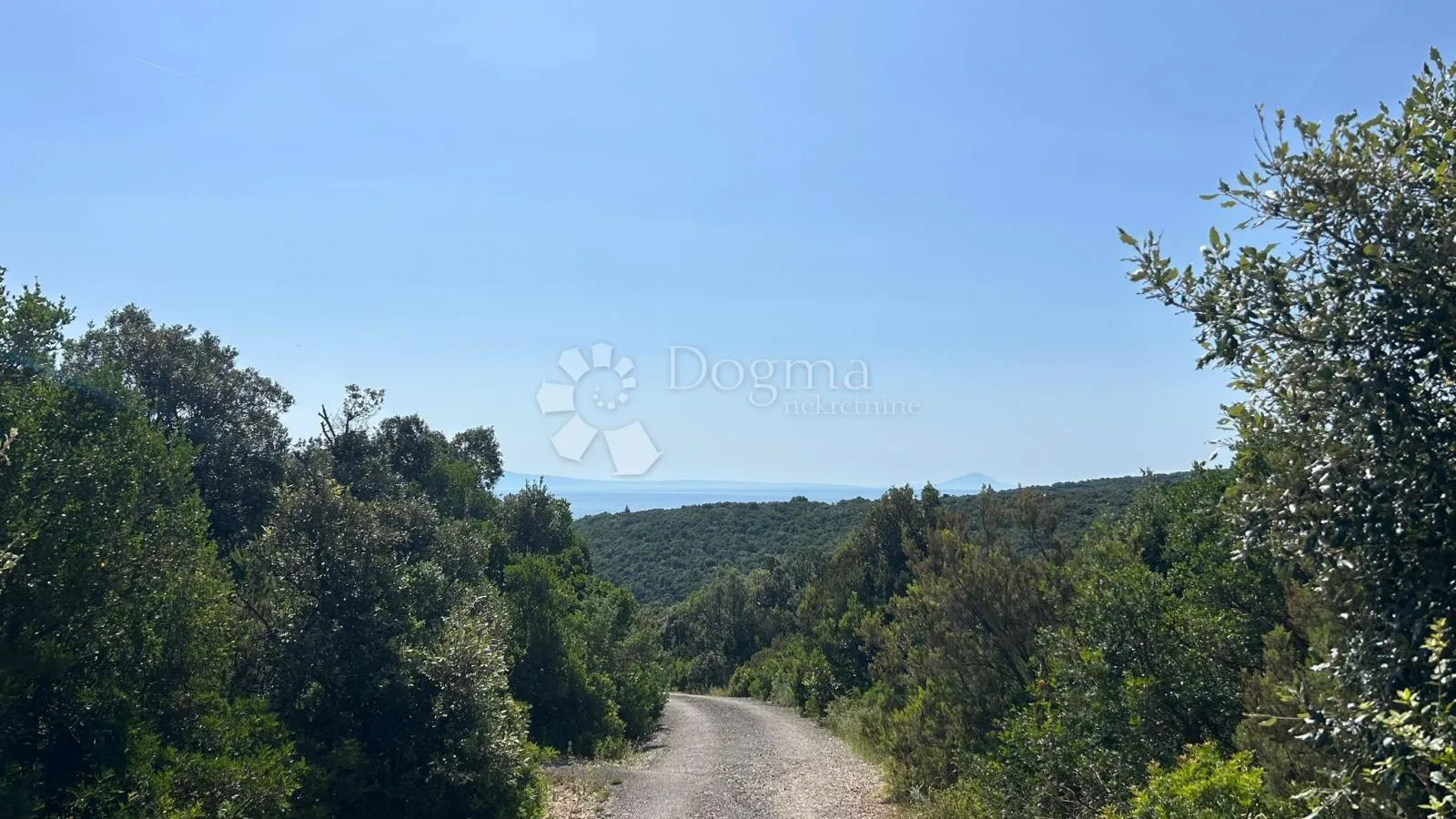 atraktivno zemljište - 150 m od mora duga uvala - slika 4